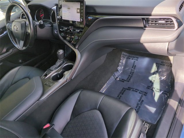 Used 2023 Toyota Camry XSE image 28