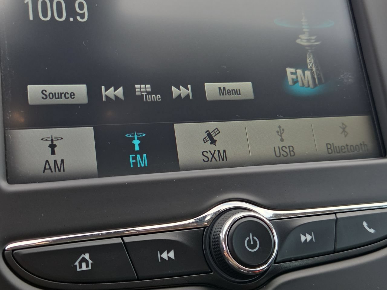Used 2018 Chevrolet Malibu LT FWD image 30