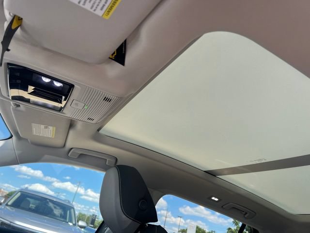 New 2026 Volkswagen Tiguan SE AWD/4WD image 13