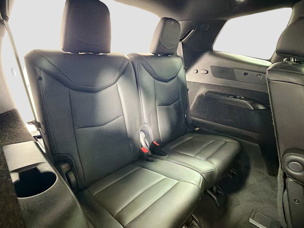 Used 2024 Cadillac XT6 Premium Luxury AWD/4WD image 31