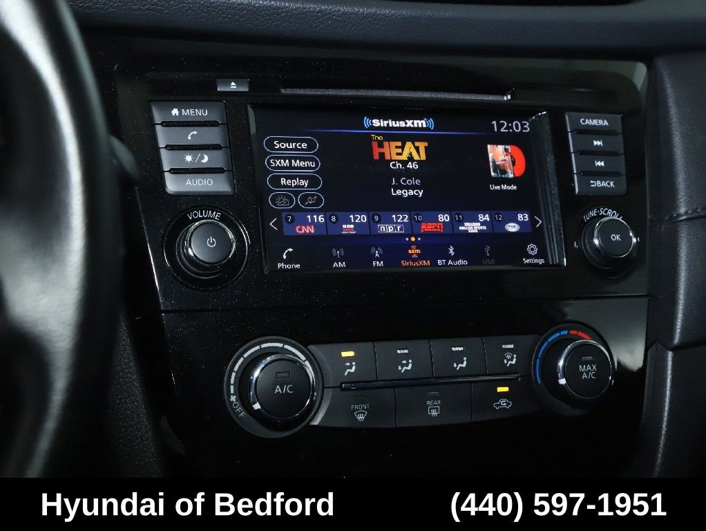 Used 2020 Nissan Rogue S w/ Special Edition Package FWD image 27
