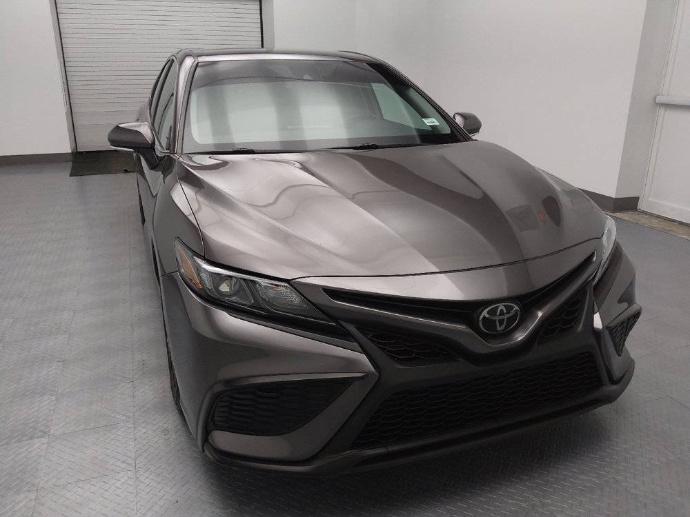 Used 2022 Toyota Camry SE FWD image 14