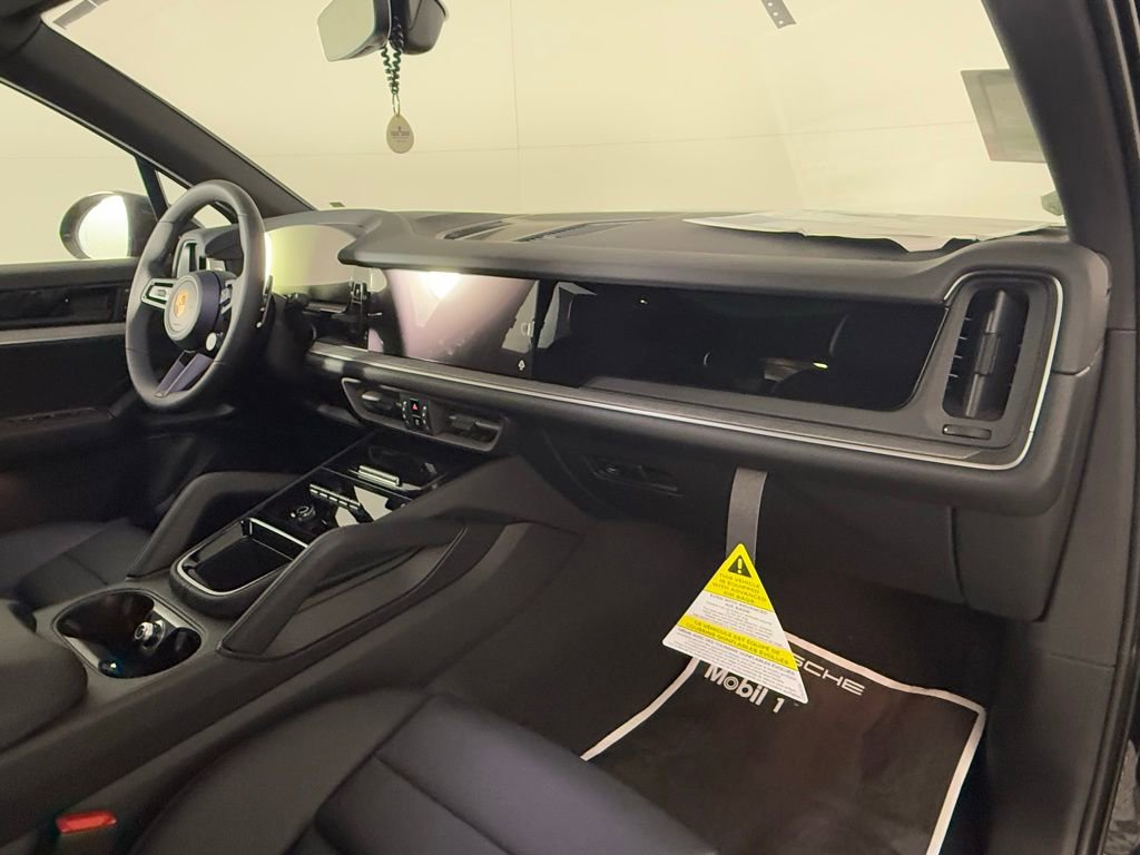 New 2026 Porsche Cayenne image 19