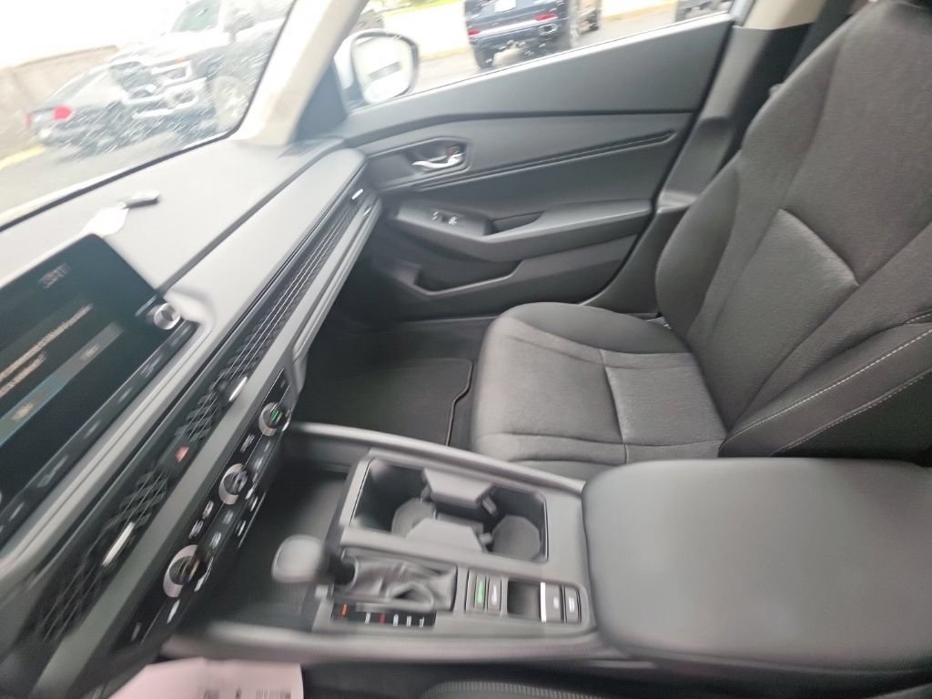 Certified 2023 Honda Accord EX image 22