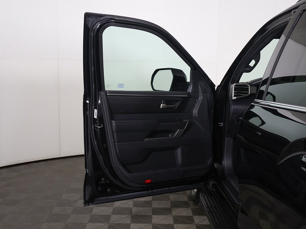 Used 2025 Toyota Sequoia SR5 AWD/4WD image 22