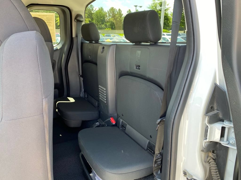 Used 2024 Nissan Frontier S AWD/4WD image 26