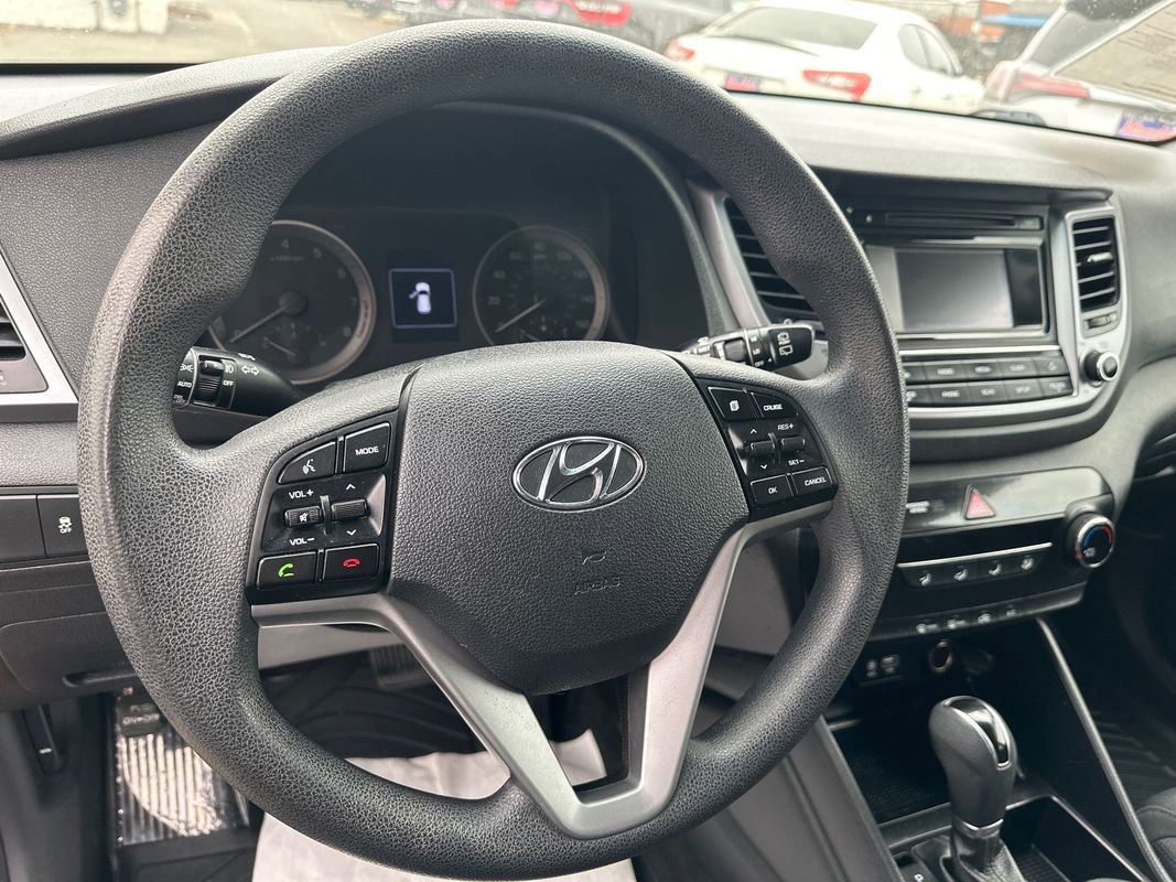 Used 2017 Hyundai Tucson SE image 18