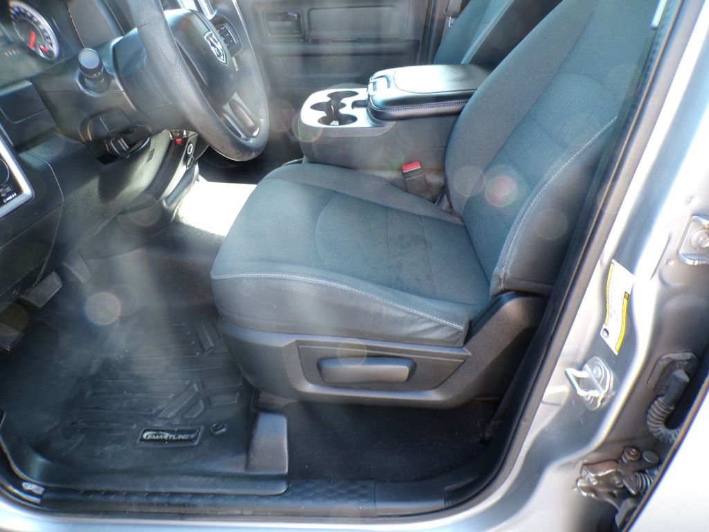 Used 2021 RAM 1500 Tradesman w/ Chrome Plus Package RWD image 11