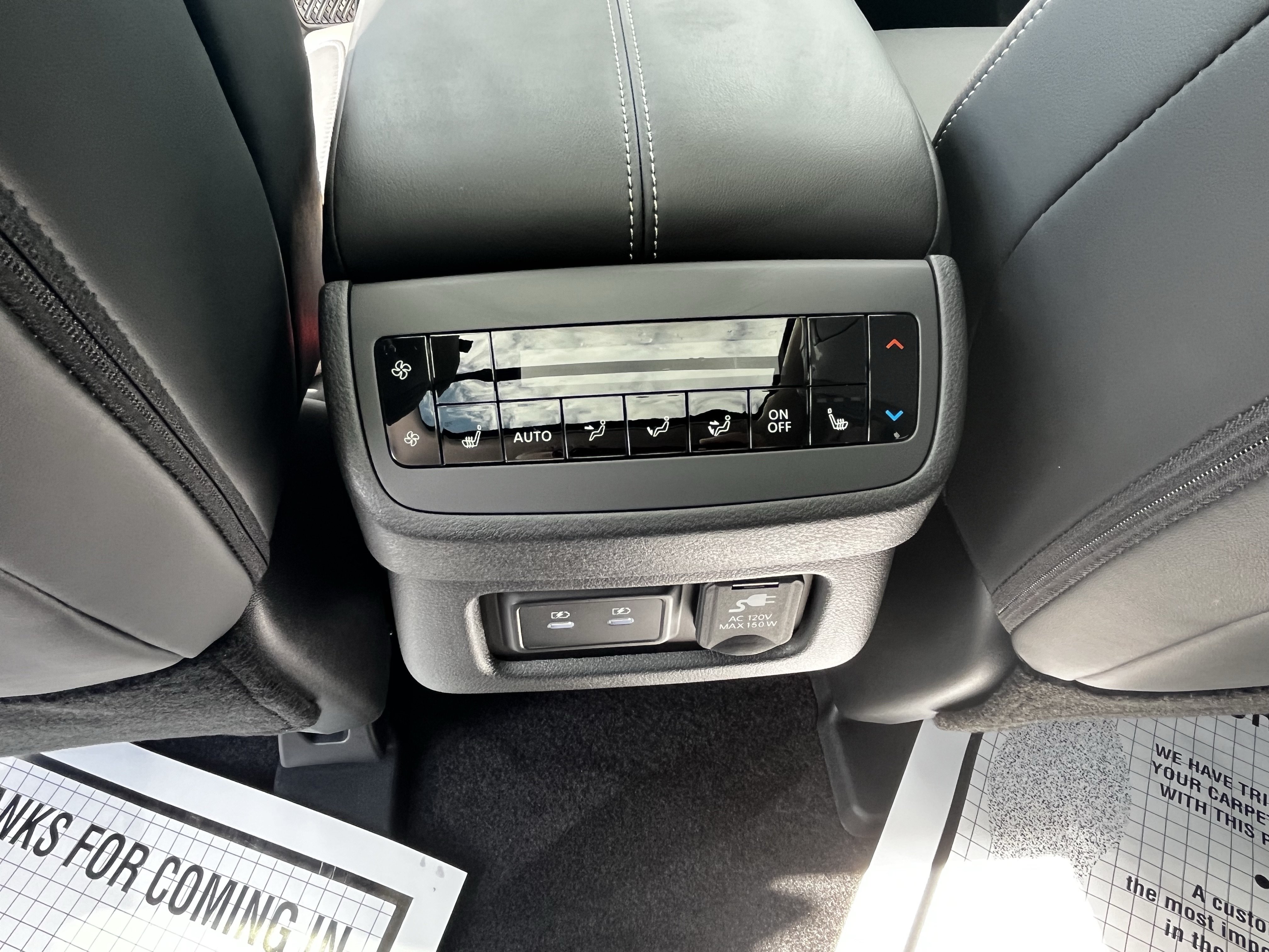 New 2026 Nissan Pathfinder Platinum w/ Accent Package AWD/4WD image 31