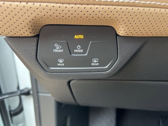 New 2026 Volkswagen Atlas Cross Sport SE image 13