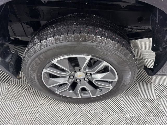 Used 2024 Chevrolet Silverado 1500 LT image 10
