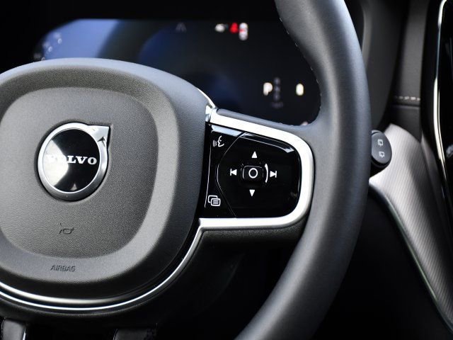 New 2026 Volvo XC60 B5 Ultra w/ Protection Package Premier AWD/4WD image 22