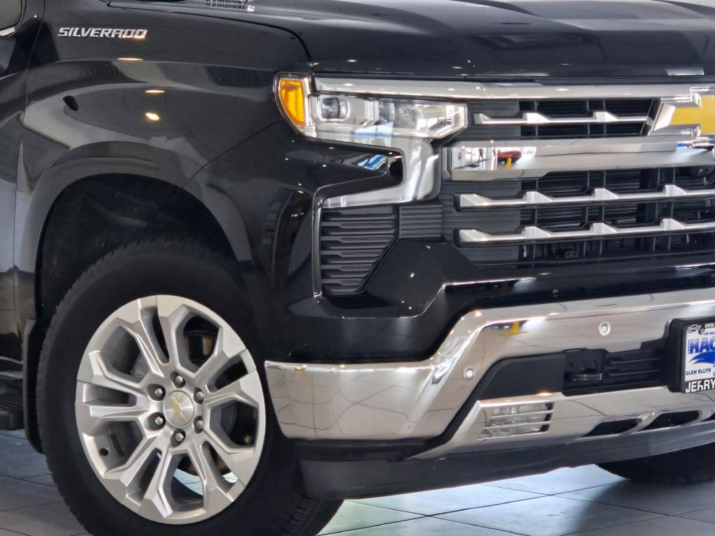Used 2024 Chevrolet Silverado 1500 LTZ w/ Technology Package AWD/4WD image 2