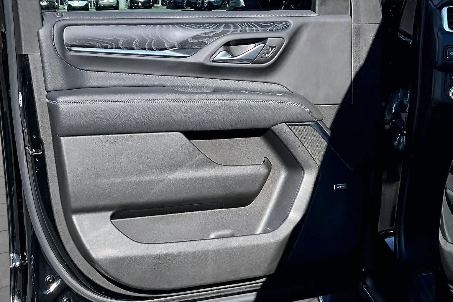 Used 2021 GMC Yukon Denali AWD/4WD image 24