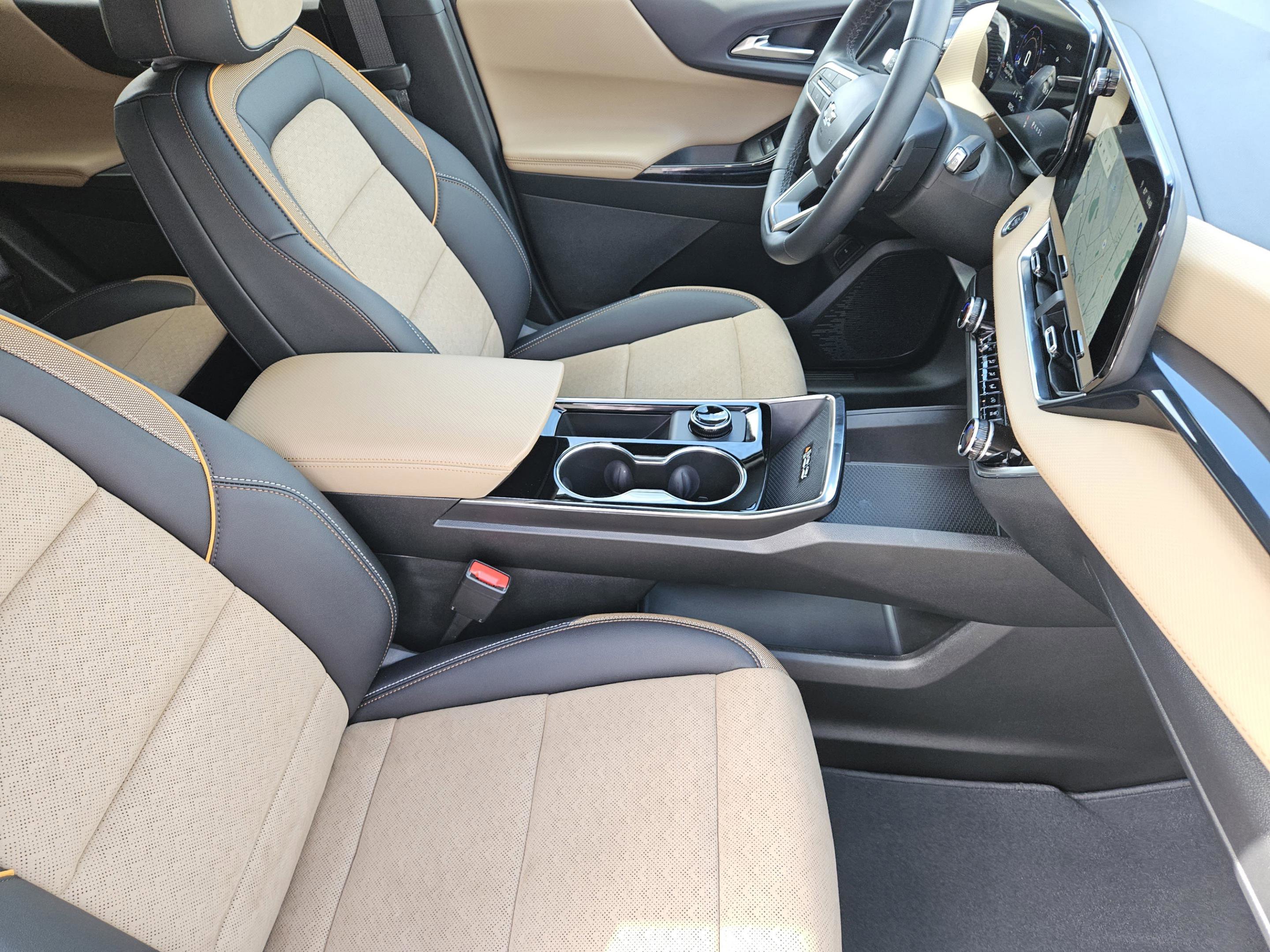 Used 2026 Chevrolet Equinox ACTIV w/ Convenience Package III FWD image 16