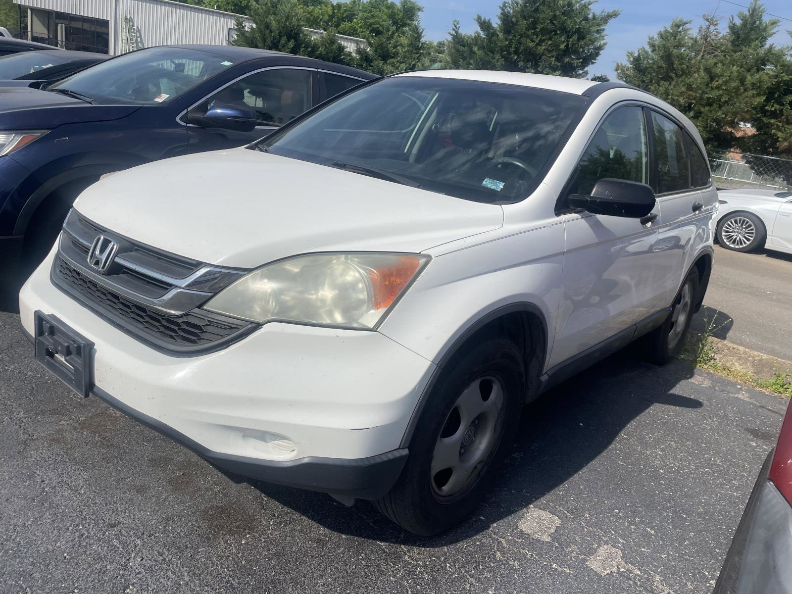 Used 2011 Honda CR-V LX image 2