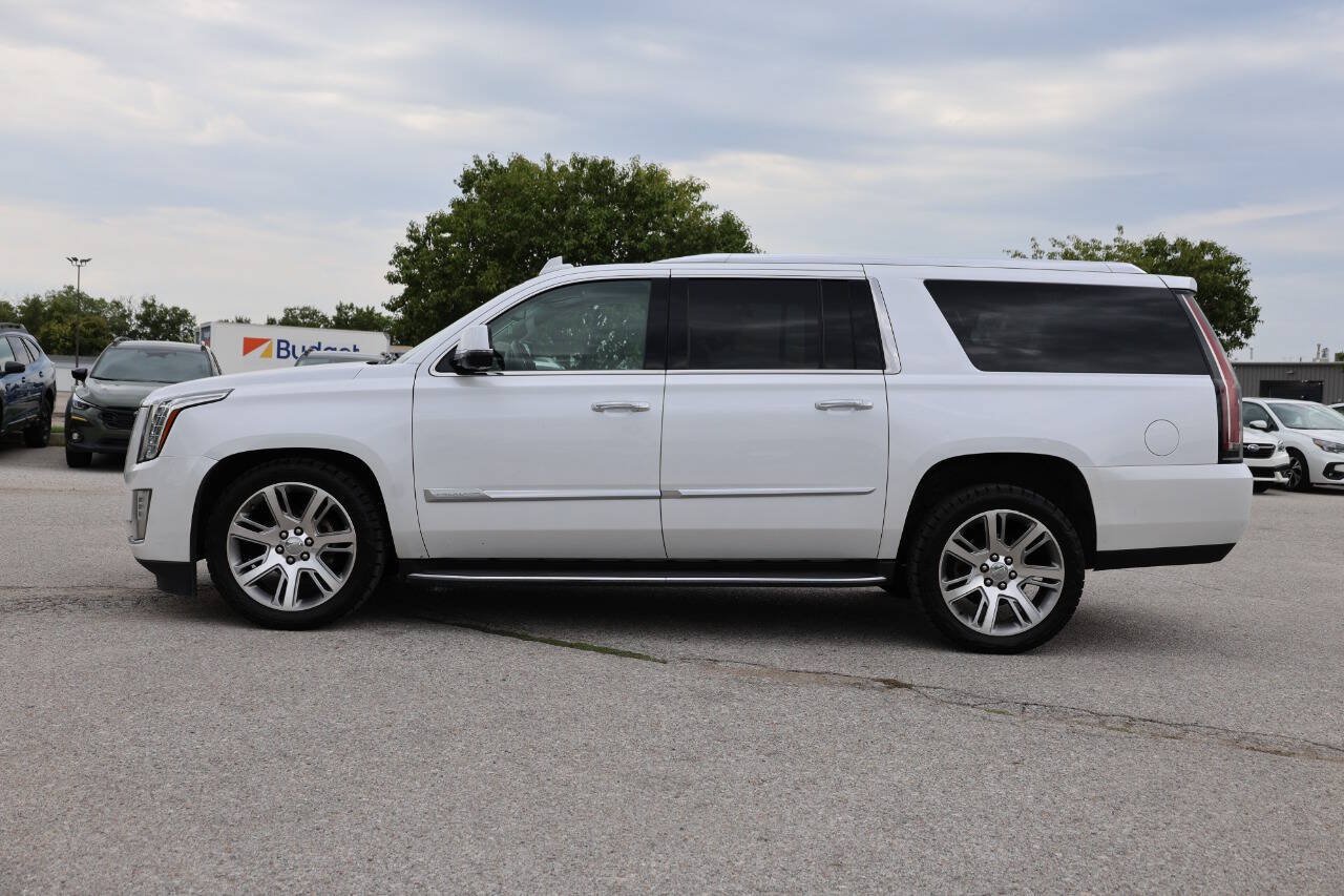 Used 2016 Cadillac Escalade ESV Premium AWD/4WD image 8