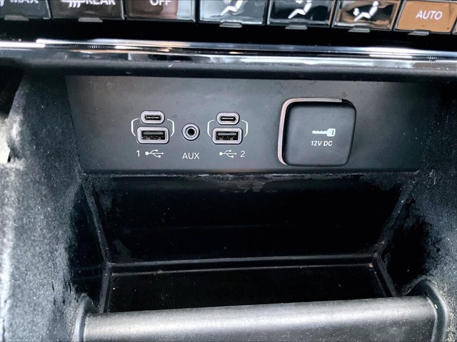Used 2022 Jeep Grand Cherokee Summit RWD image 26