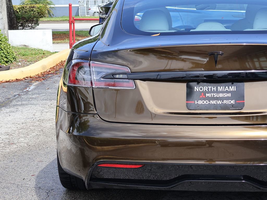 Used 2022 Tesla Model S image 16