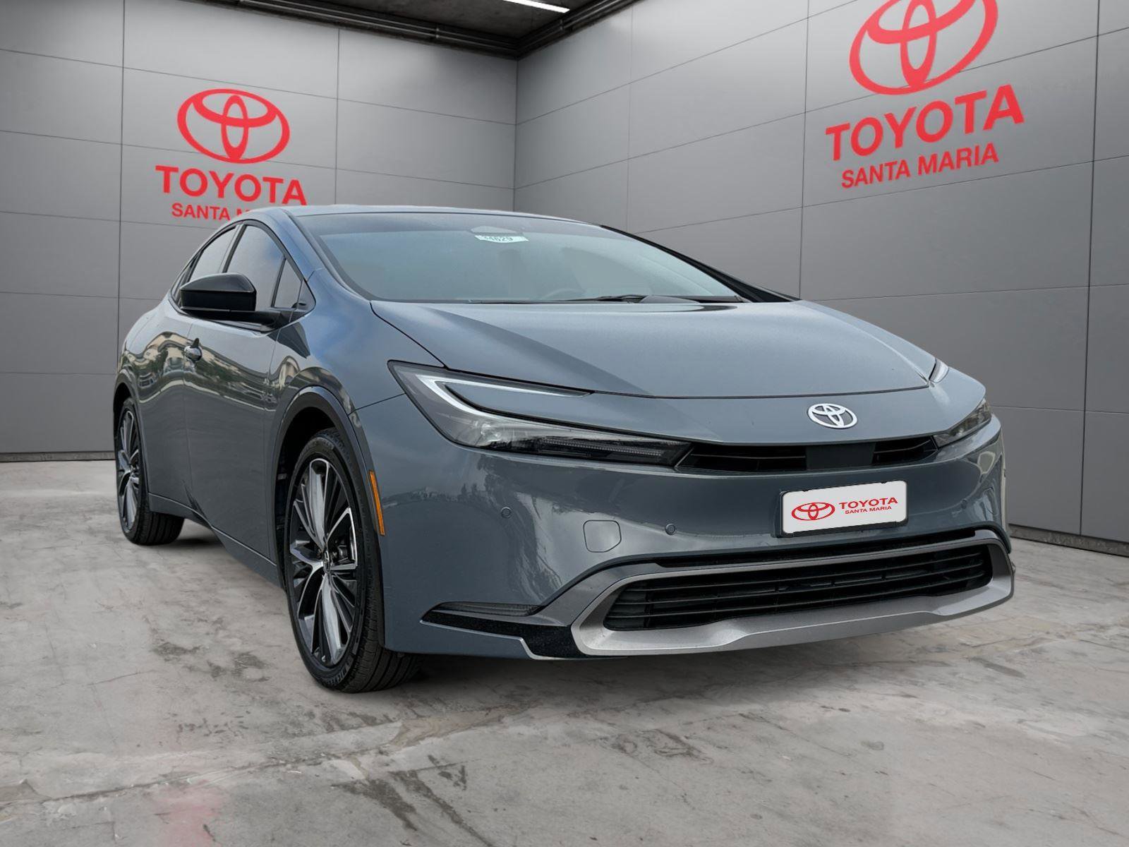 Used 2026 Toyota Prius XLE FWD image 1