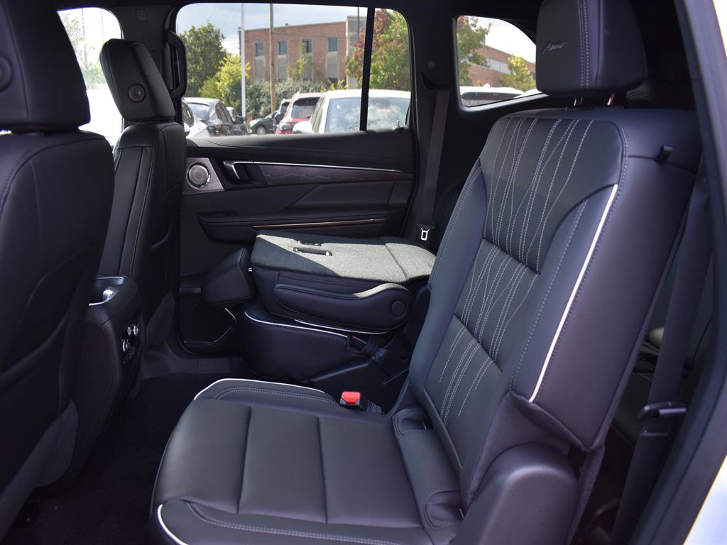 New 2026 Buick Enclave Avenir w/ Super Cruise Package image 14