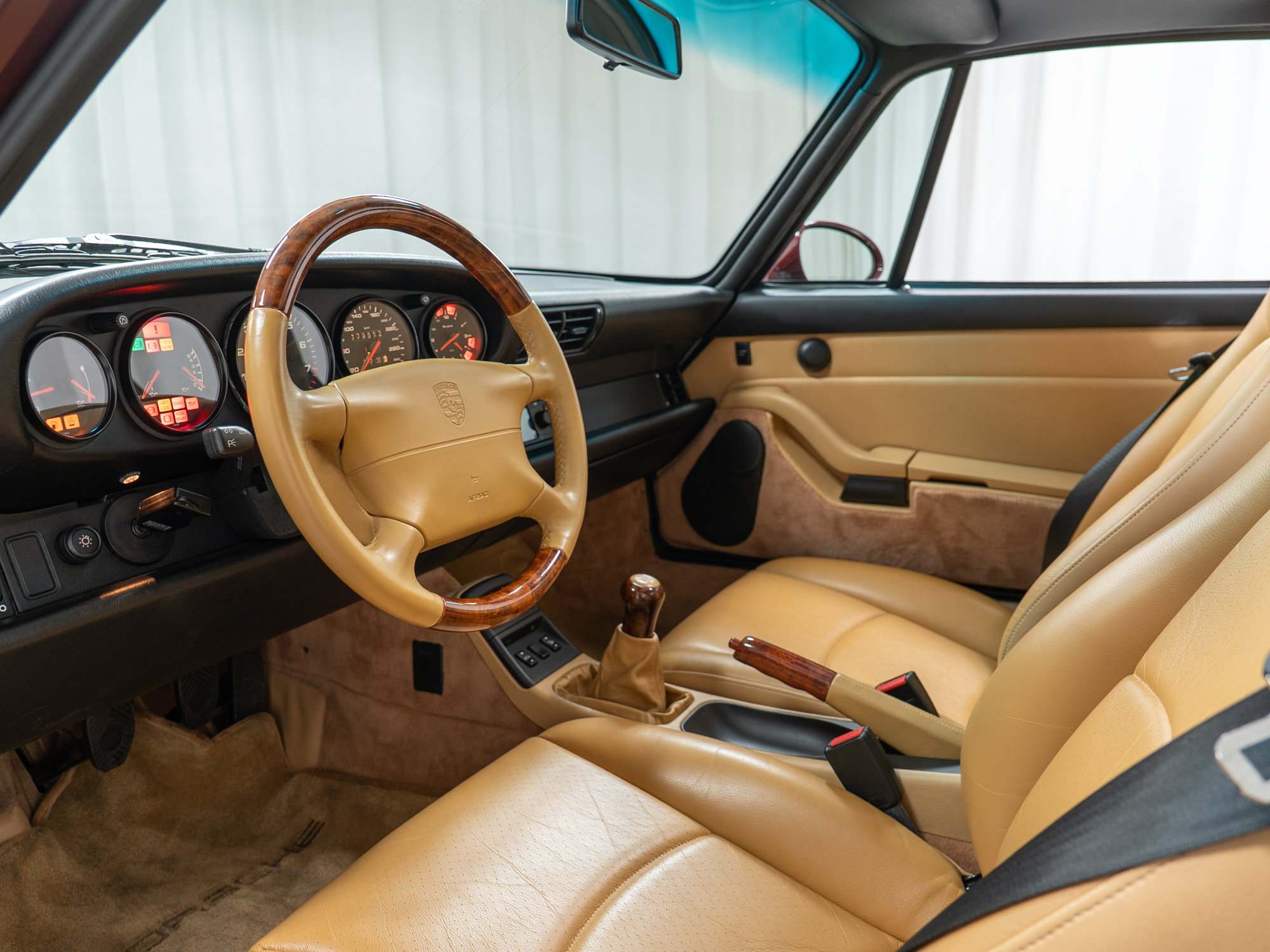 Used 1997 Porsche 911 Carrera 4S AWD/4WD image 19