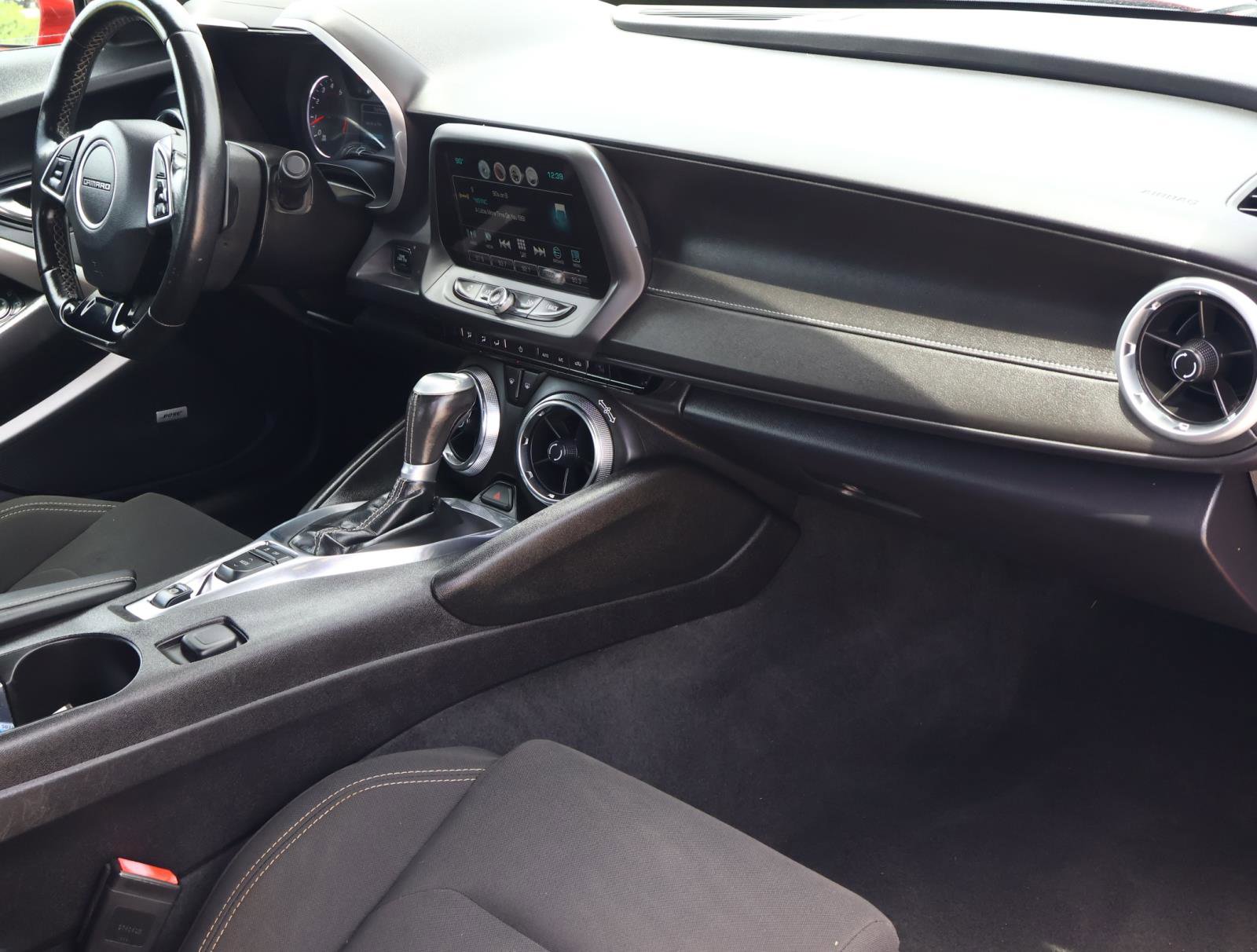 Used 2016 Chevrolet Camaro LT w/ Technology Package RWD image 15