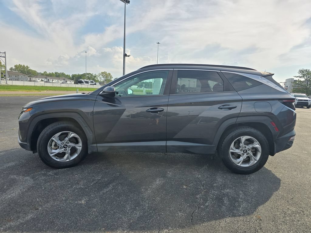 Used 2022 Hyundai Tucson SEL w/ Cargo Package FWD image 11