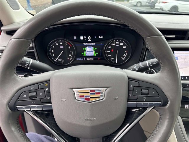 Used 2021 Cadillac XT6 Premium Luxury image 23