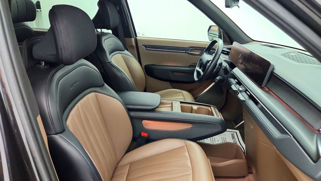 Used 2024 Kia EV9 GT-Line AWD/4WD image 23
