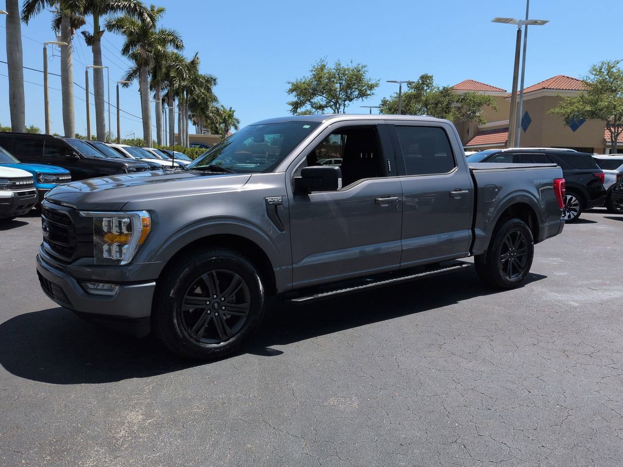 Used 2021 Ford F150 XLT w/ Equipment Group 302A High RWD image 7