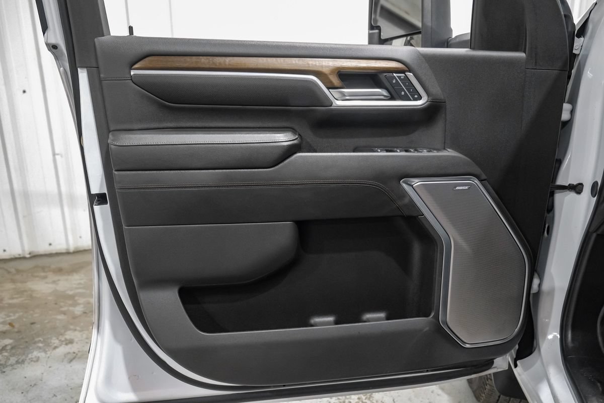 Used 2025 Chevrolet Silverado 3500 High Country w/ High Country Premium Package AWD/4WD image 41