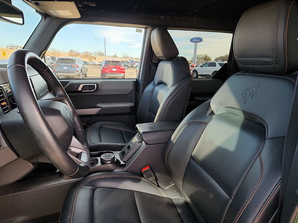 Used 2022 Ford Bronco Badlands AWD/4WD image 7