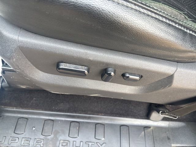 Used 2014 Ford F250 Lariat w/ Chrome Package image 25