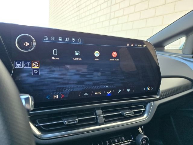 Used 2026 Chevrolet Equinox EV LT image 52