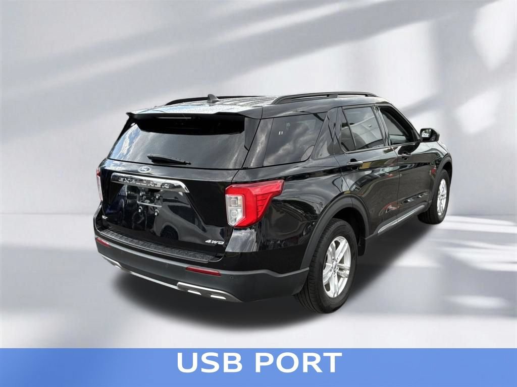 Used 2023 Ford Explorer XLT w/ Equipment Group 202A AWD/4WD image 8