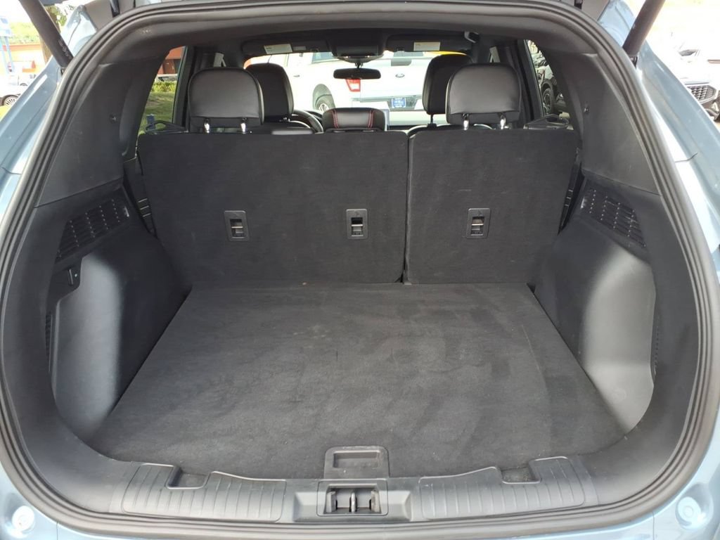Certified 2024 Ford Escape ST-Line w/ Tech Pack #1 AWD/4WD image 10