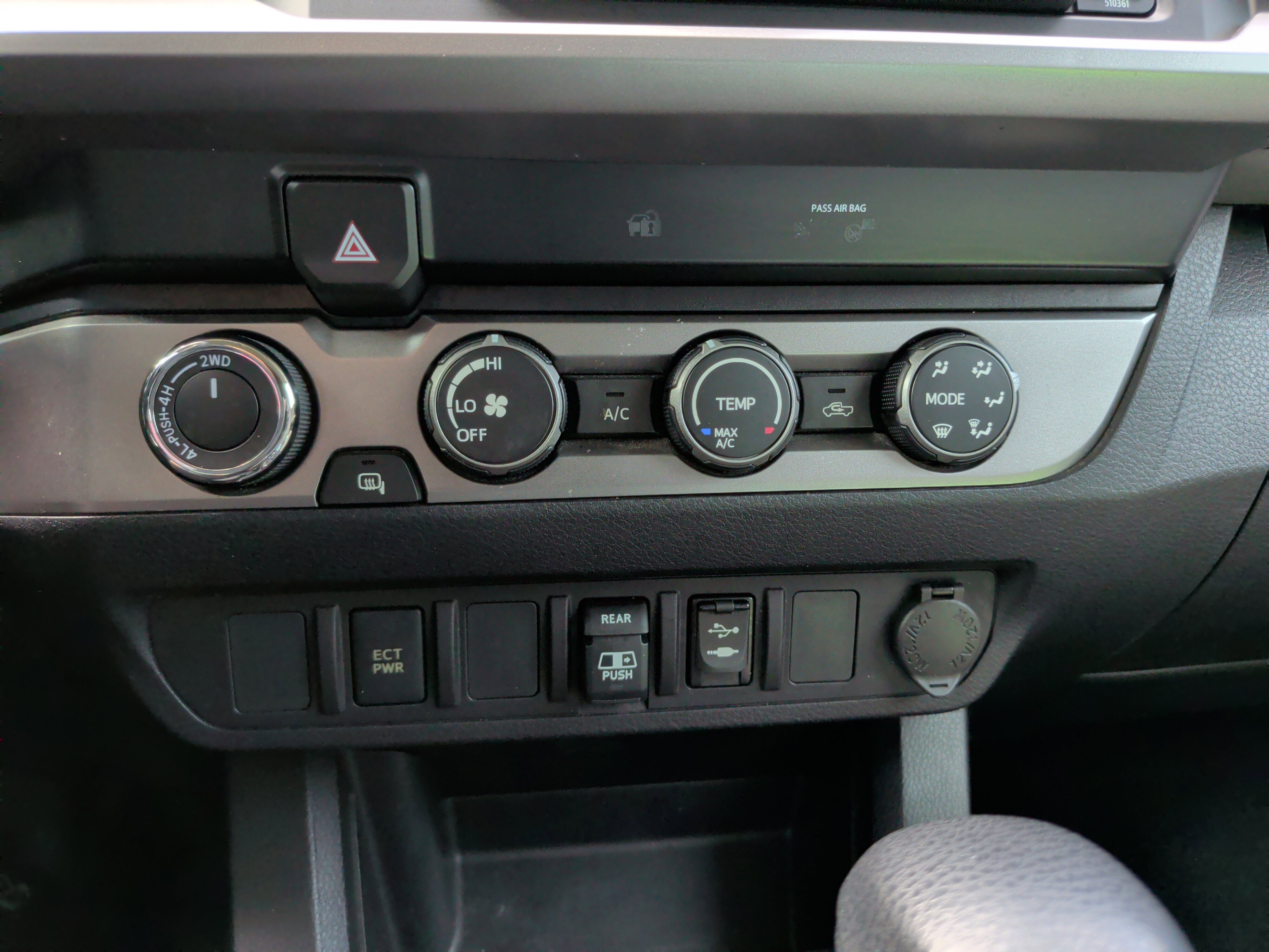 Used 2019 Toyota Tacoma SR5 image 19