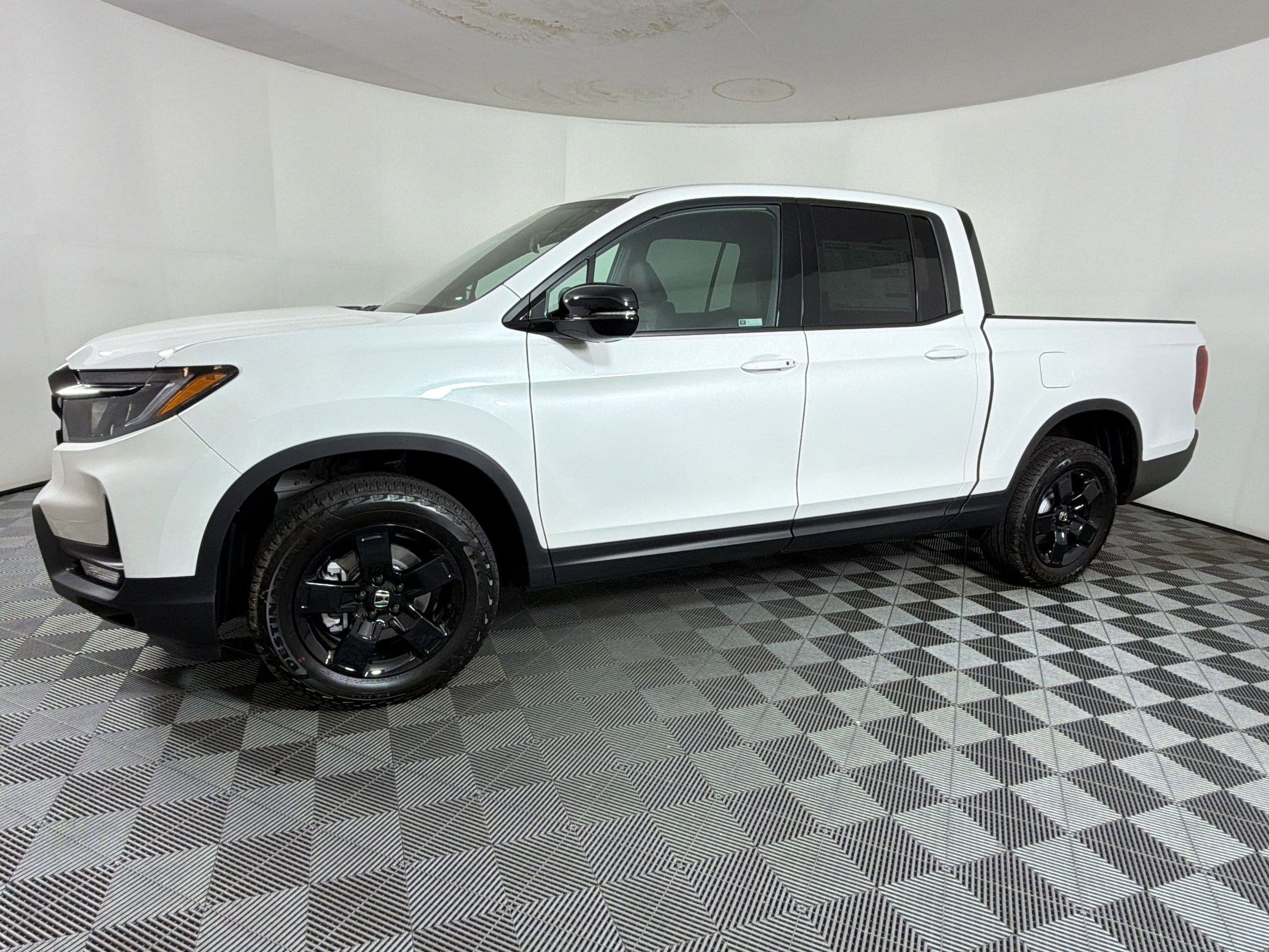 New 2026 Honda Ridgeline Black Edition image 19