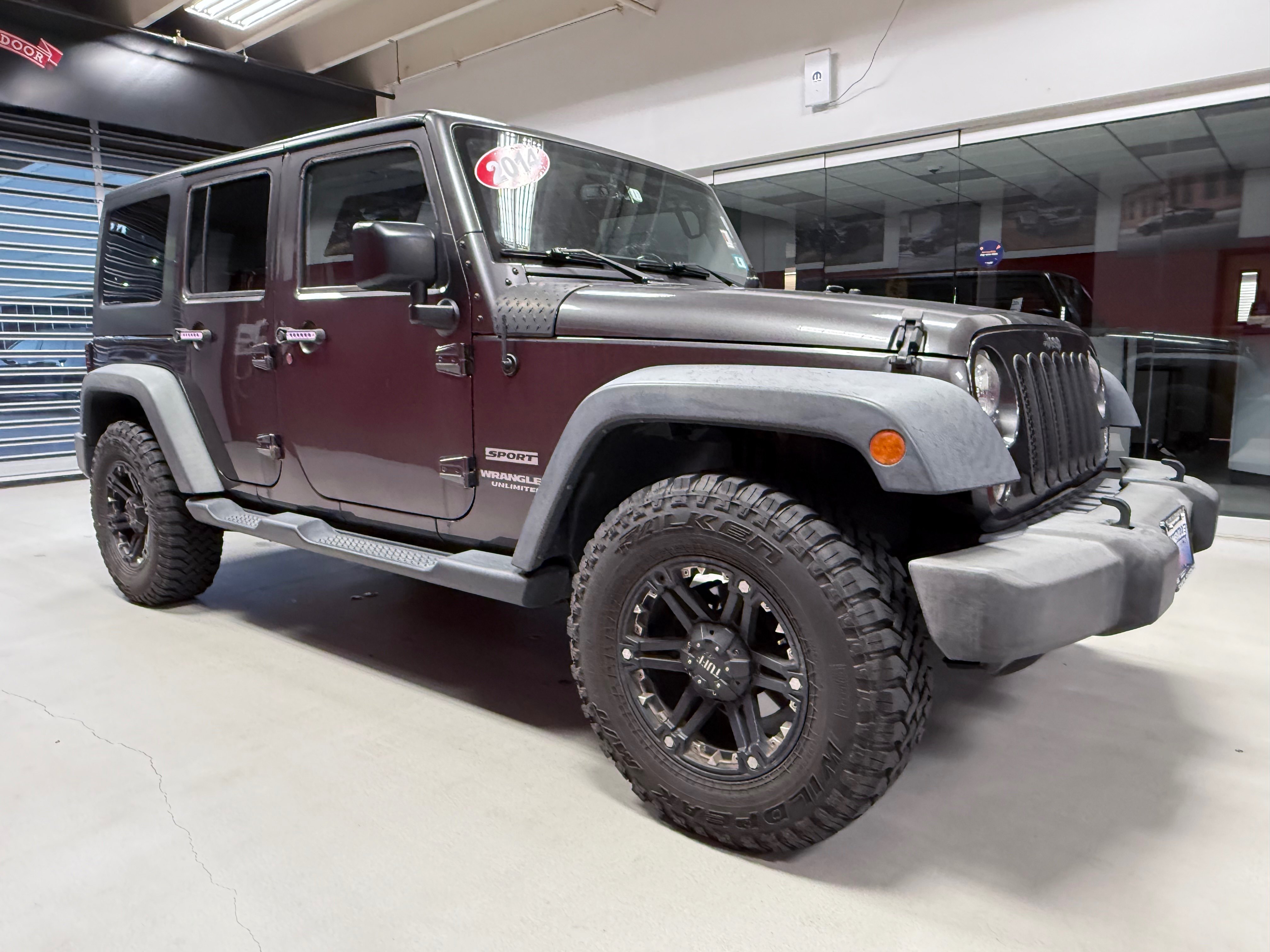Used 2014 Jeep Wrangler Unlimited Sport w/ Quick Order Package 24S AWD/4WD image 10