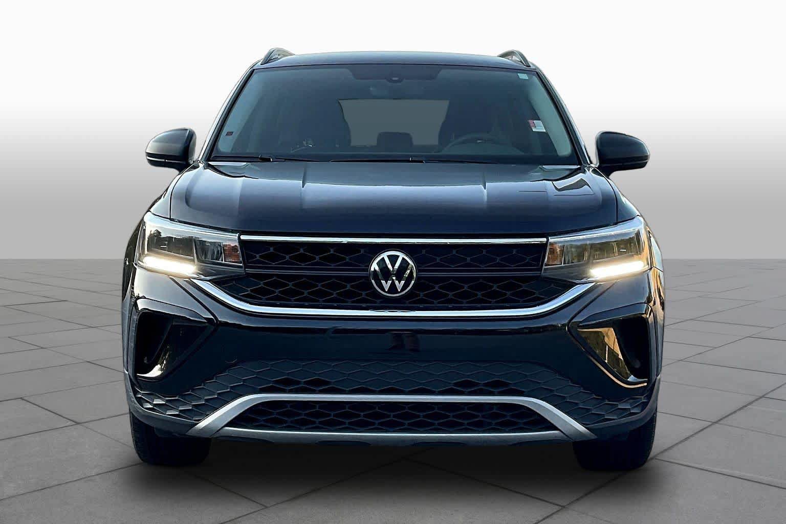 Used 2023 Volkswagen Taos S FWD image 4