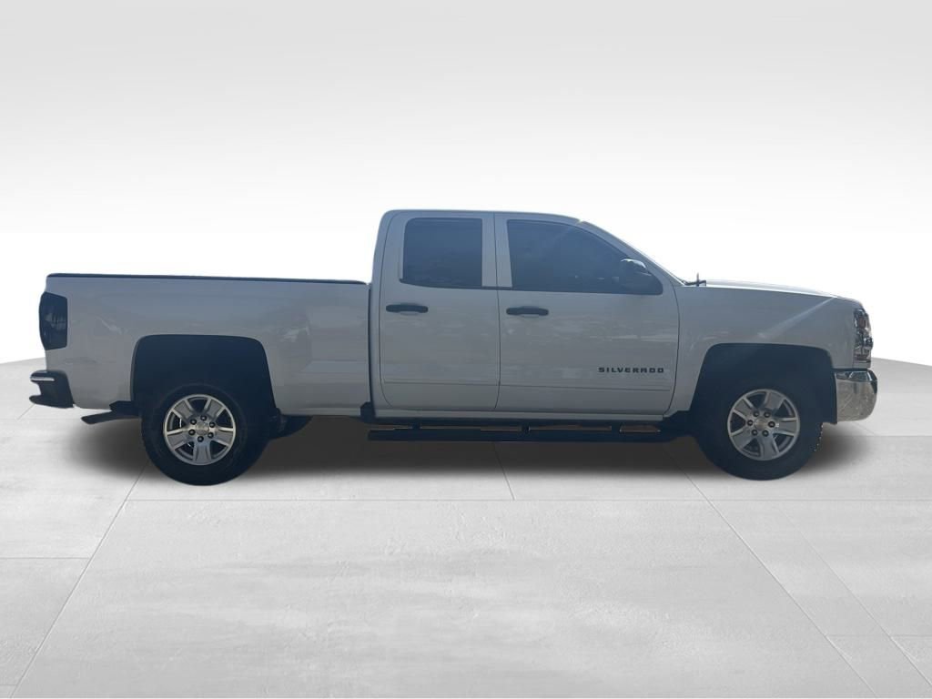 Used 2018 Chevrolet Silverado 1500 LT image 5