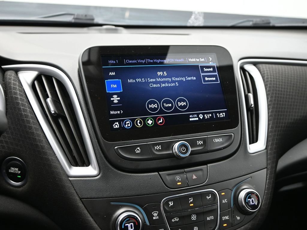 Used 2023 Chevrolet Malibu LT image 17