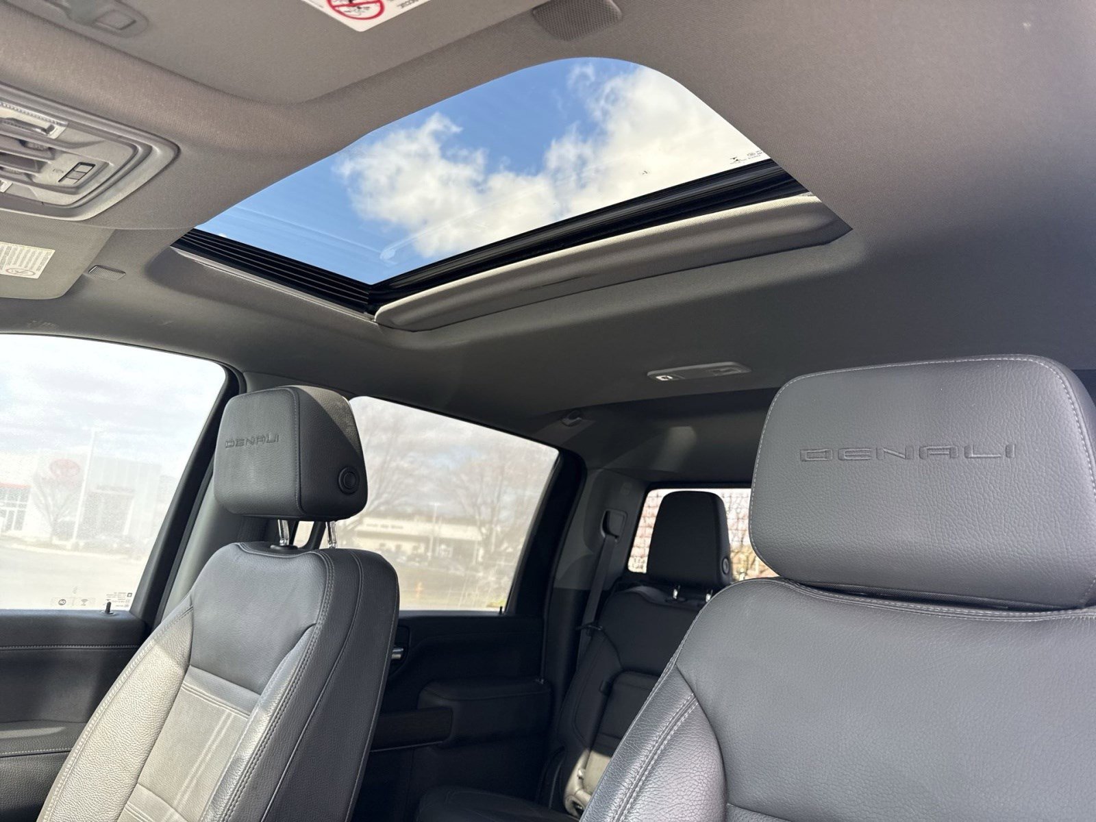 Used 2022 GMC Sierra 2500 Denali image 19