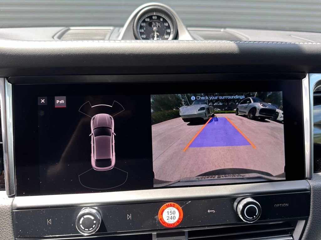Certified 2025 Porsche Macan S image 27