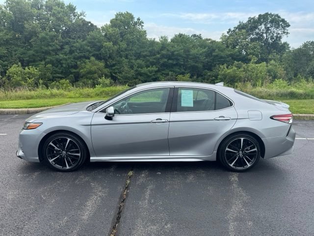Used 2019 Toyota Camry XSE FWD image 6