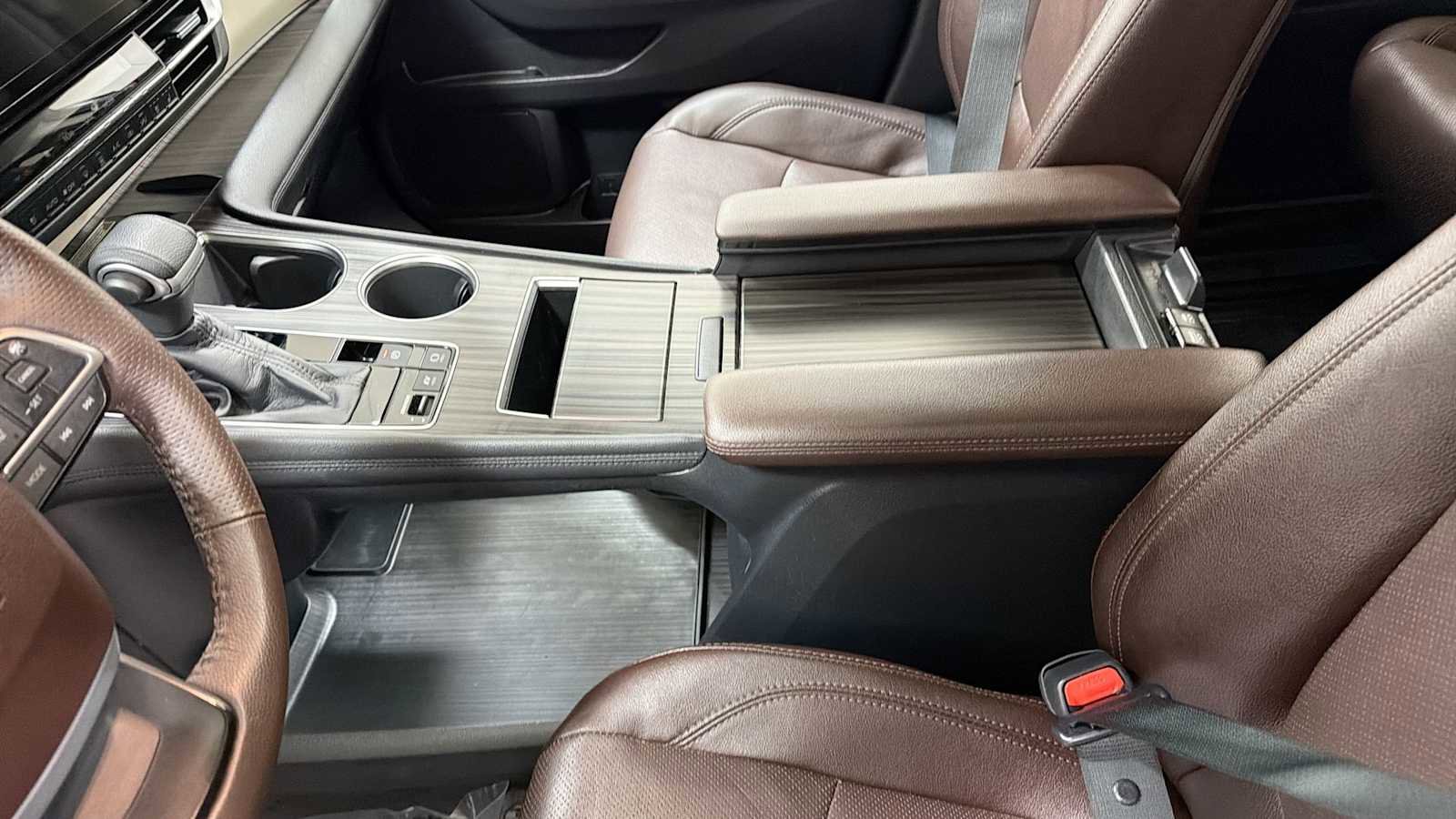 Certified 2021 Toyota Sienna Platinum AWD/4WD image 23