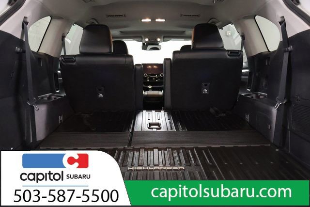 Used 2023 Toyota Highlander Limited image 28