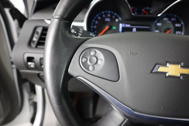 Used 2015 Chevrolet Impala LT FWD image 35