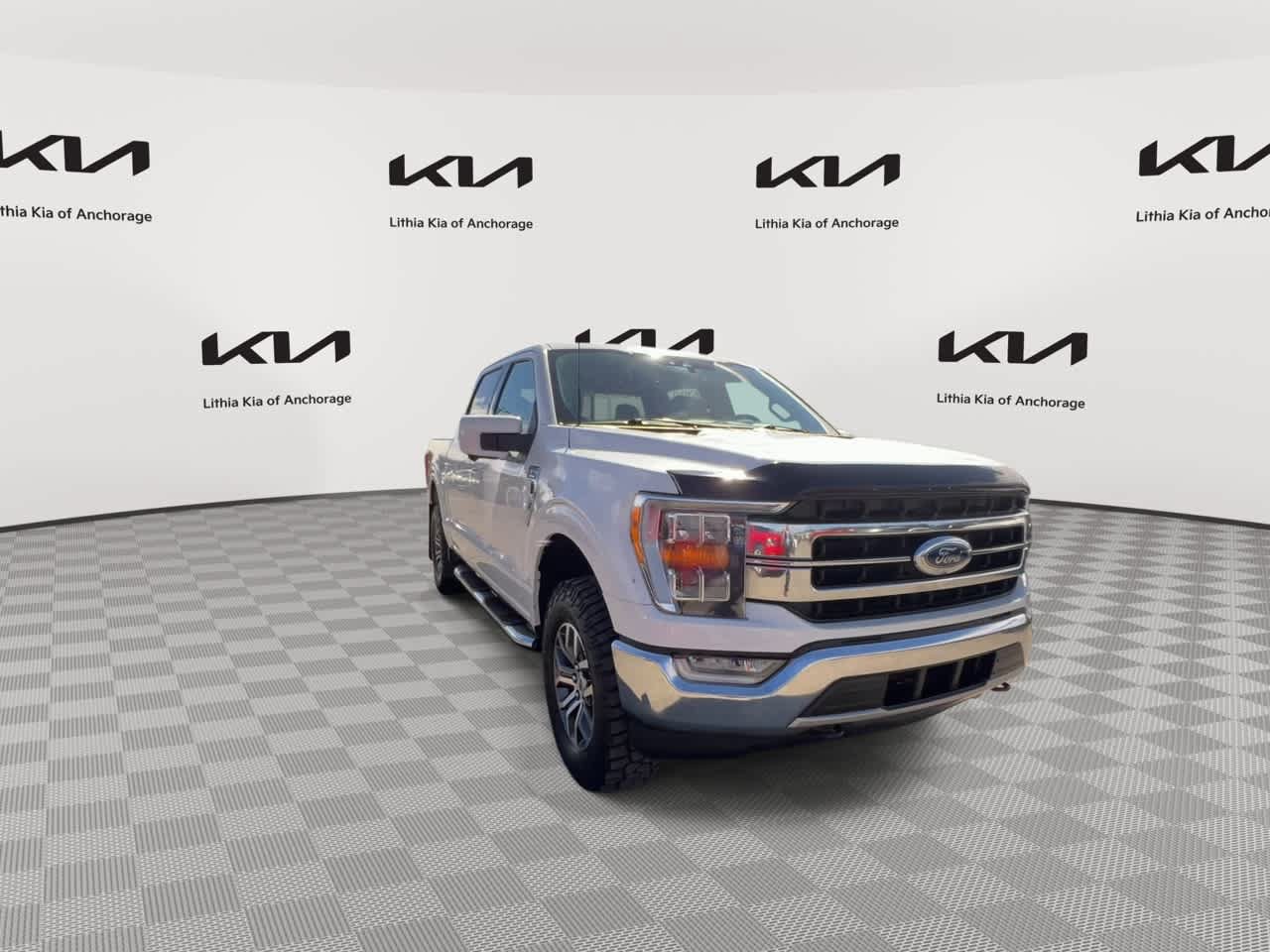 Used 2021 Ford F150 Lariat w/ FX4 Off-Road Package AWD/4WD image 4